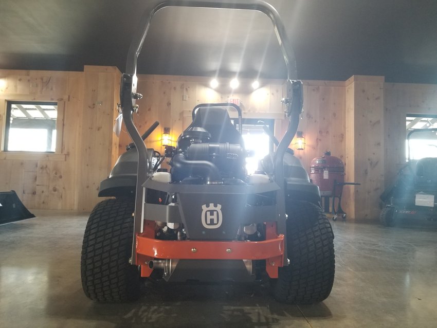 Z560 Husqvarna Zero Turn for saleIn Chatsworth, GA