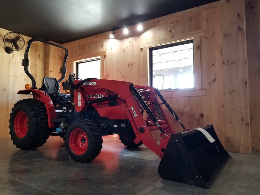 2515H Branson Farm Tractor for saleIn Chatsworth, GA