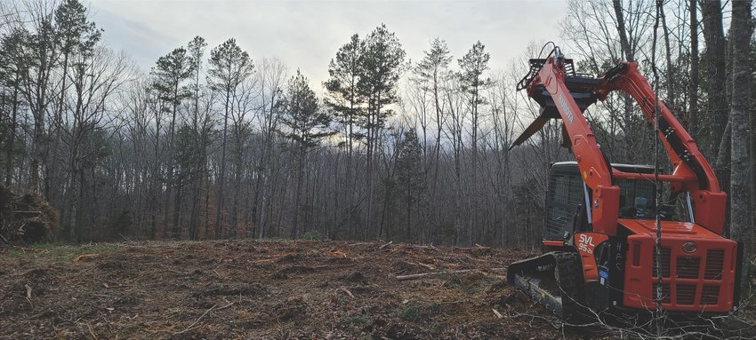 Stump grinding in Chatsworth,Dalton,Cleveland,polk for saleIn Chatsworth, GA